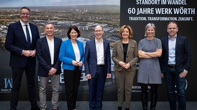 Highlight of the anniversary year at the Mercedes-Benz Wörth plant: 60 years of tradition – transformation – future