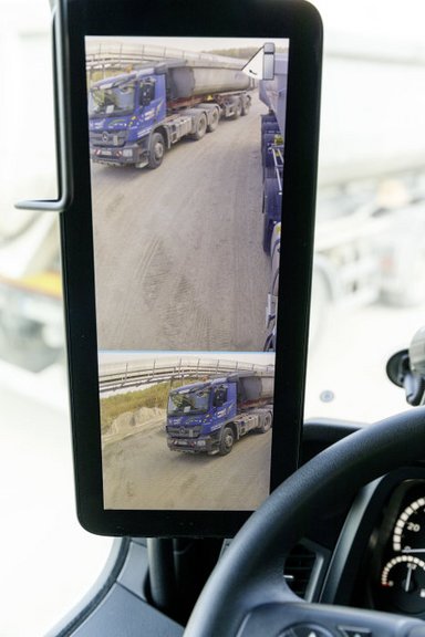 The new Mercedes-Benz Arocs at the Bauma 2019 exhibition: Initial customer reactions to the new Mercedes-Benz Arocs – better safety, improved connectivity and more efficiency at the building site