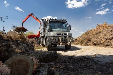 Innovative Fahrzeuglösungen für den kommunalen Einsatz: Mercedes-Benz Special Trucks auf der Demopark 2025 mit Unimog, Arocs und eActros