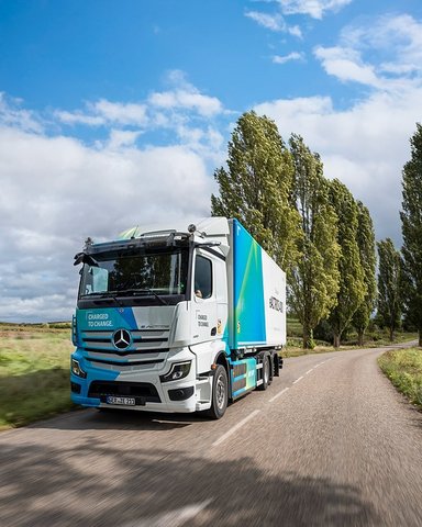 Mercedes-Benz eActros 400