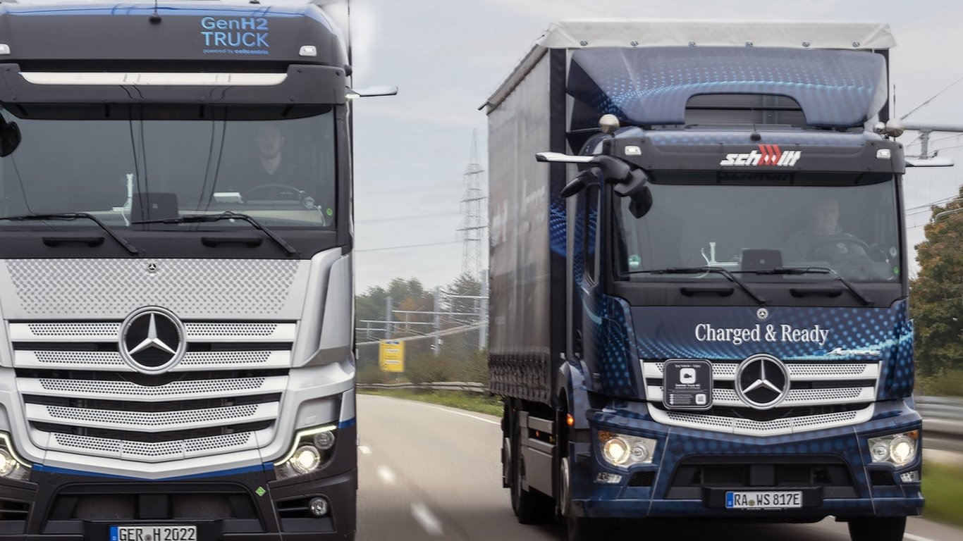 Brennstoffzellen-Lkw: Daimler Truck baut kundennahe Erprobungsflotte von  Mercedes-Benz GenH2 Trucks