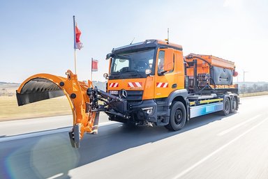 Innovative Fahrzeuglösungen für den kommunalen Einsatz: Mercedes-Benz Special Trucks auf der Demopark 2025 mit Unimog, Arocs und eActros