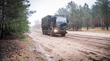 Daimler Truck receives major order from Bundeswehr's mobility service provider BwFuhrparkService