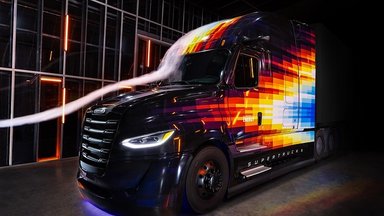 Daimler Truck is taking efficiency to the next level: The Freightliner SuperTruck II