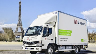 DB Schenker und FUSO vertiefen Zusammenarbeit bei E-Lkw