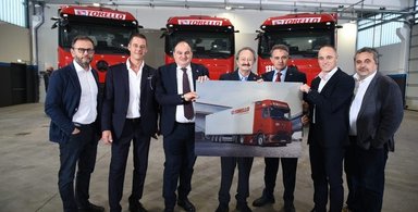 Italy's logistics champion Torello enters a new era: First Actros L with ProCabin taken over by Mercedes-Benz Trucks