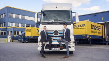 Quiet and emission-free short-radius distribution in Stuttgart: Dachser relies on the battery-electric Mercedes-Benz eActros