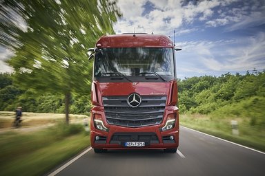 Mercedes-Benz Trucks Driving Experience