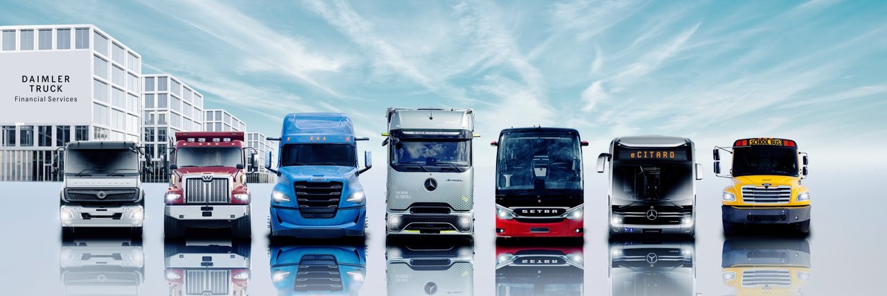 Daimler Truck Brand Range mit Financial Services und Reflektion