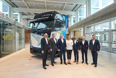 Letter of Intent for ordering over 50 eActros LongHaul: Tevex Logistics to rely on Mercedes-Benz e-truck