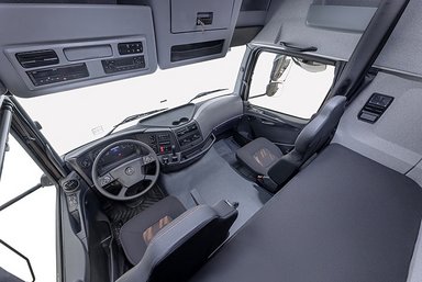 Mercedes-Benz Trucks introduces new extra-heavy truck Axor for Brazilian market