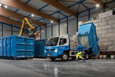 Daimler Truck brand FUSO: eCanter electrifies fleet of Swiss transport and waste disposal company TIT Imhof
