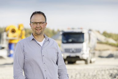 The new Mercedes-Benz Arocs at the Bauma 2019 exhibition: Initial customer reactions to the new Mercedes-Benz Arocs – better safety, improved connectivity and more efficiency at the building site