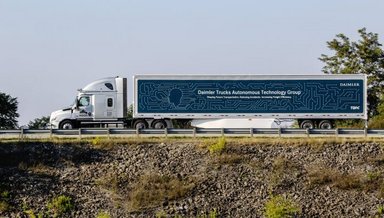 Daimler Trucks und Torc Robotics feiern ein Jahr erfolgreiche Partnerschaft – neues Testzentrum für Straßenerprobung automatisierter Lkw in New Mexico geplant