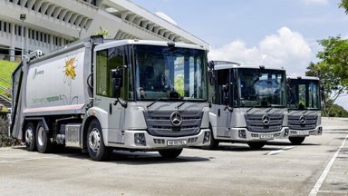 Mercedes-Benz Econic hilft beim Recycling in Singapur
