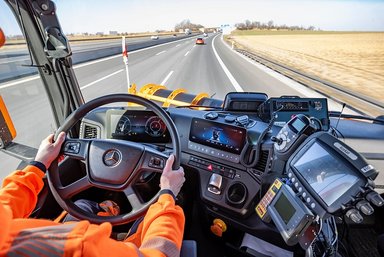 Innovative Fahrzeuglösungen für den kommunalen Einsatz: Mercedes-Benz Special Trucks auf der Demopark 2025 mit Unimog, Arocs und eActros