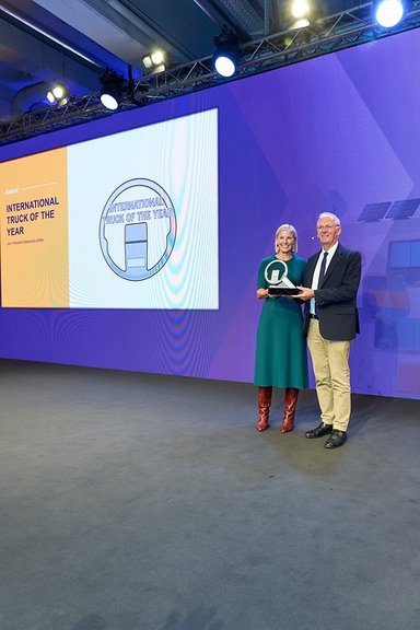 Mercedes-Benz eActros 600 ist “International Truck of the Year 2025"