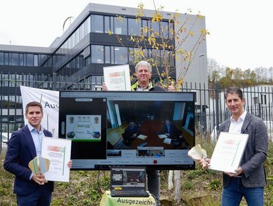 Jahrelanges Engagement und weitere 2.207 m2 naturnahe Grünfläche von der UN-Dekade Biologische Vielfalt ausgezeichnet