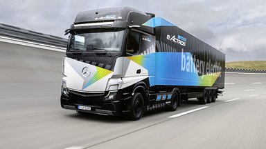 IAA Transportation 2022: Daimler Truck enthüllt batterieelektrischen Fernverkehrs-Lkw eActros LongHaul und erweitert E-Mobilitätsangebot