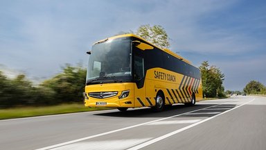 Sicherheit in neuer Dimension: Mercedes-Benz Tourismo Safety Coach 2024