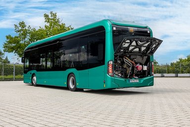 Mercedes-Benz, Daimler Buses Solutions and Omniplus  in Hamburg: Daimler Buses at the UITP Summit 2025