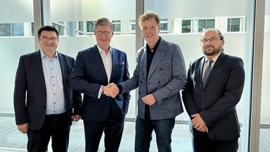 Strategische Partnerschaft: Daimler Buses und Experte für Batteriesysteme BMZ Polen treiben emissionsfreien Busverkehr in Europa voran