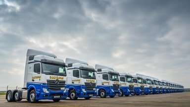 31 neue Mercedes-Benz Actros für englisches Transportunternehmen