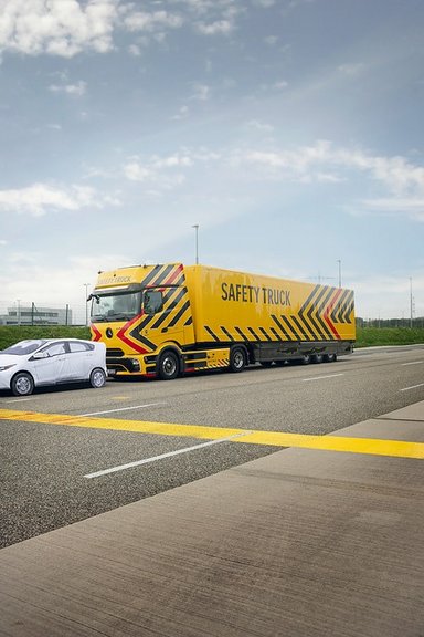 Mercedes-Benz Safety Truck