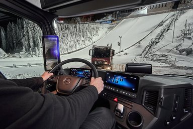 Mercedes-Benz Arocs transports snow for Baithlon Worldcup