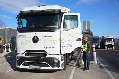 Ausgezeichnetes Nachhaltigkeitsprojekt: „In der Transformation der Logistik vorne mit dabei zu sein, ist super spannend."