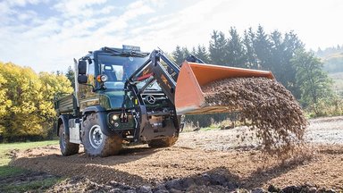 Der Unimog für die moderne Landwirtschaft:  drei Geräteträger auf der Weltleitmesse Agritechnica
