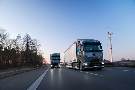 Megawatt charging in long-haul endurance test: Mercedes-Benz Trucks sends eActros 600 from Germany to Sweden
