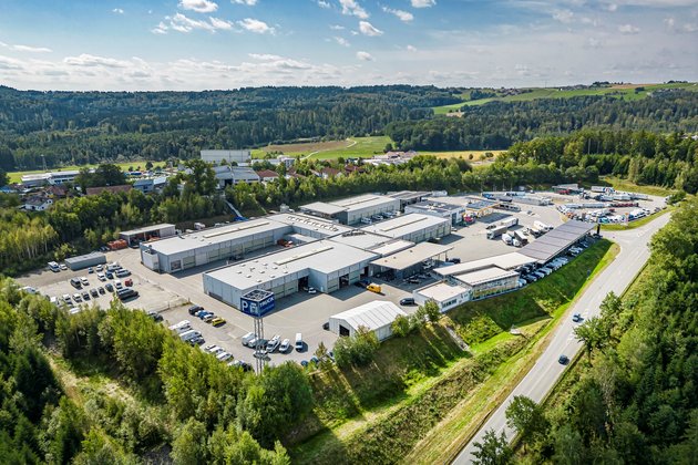 Mercedes-Benz Trucks strengthens its own retail network: