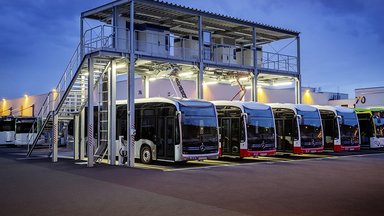Regionalen Verkehrsbetriebe Baden-Wettingen (RVBW) AG in der Schweiz setzen auf den Mercedes-Benz eCitaro einschließlich Lade-Infrastruktur als schlüsselfertige Lösung