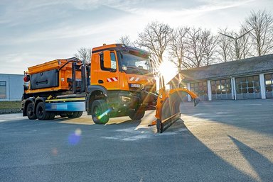 Innovative Fahrzeuglösungen für den kommunalen Einsatz: Mercedes-Benz Special Trucks auf der Demopark 2025 mit Unimog, Arocs und eActros