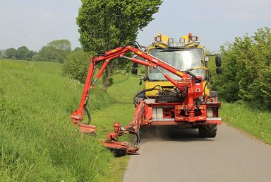 Reliable powerhouse even for the green sector: Mercedes-Benz Special Trucks presents the great diversity of the Unimog at the Demopark open-air exhibition