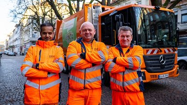 Morgens bleibt es leise in Karlsruhe – 18 neue batterieelektrische Mercedes-Benz eEconic für die Abfallentsorgung