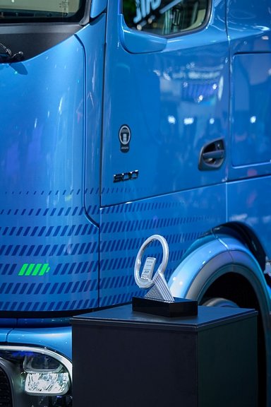 Mercedes-Benz eActros 600 ist “International Truck of the Year 2025"
