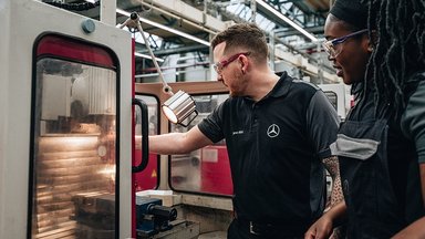 Schulabschluss in der Tasche? Bewerbungen bei Daimler Truck ab Juni möglich