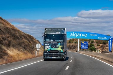 All-electric through Europe: eActros 600 test trucks reach southernmost checkpoint of Tarifa
