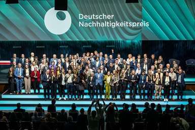 Mercedes-Benz eCitaro-Familie von Daimler Buses gewinnt den Deutschen Nachhaltigkeitspreis 2026