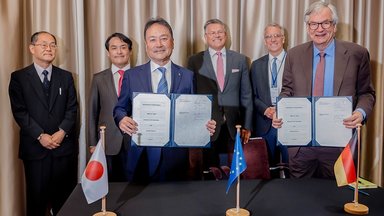Daimler Truck und Kawasaki Heavy Industries untersuchen gemeinsam die Optimierung von Lieferketten für Flüssigwasserstoff