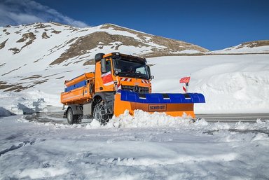 Innovative Fahrzeuglösungen für den kommunalen Einsatz: Mercedes-Benz Special Trucks auf der Demopark 2025 mit Unimog, Arocs und eActros