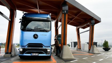 Logistik Schmitt plans to charge eActros 600 regularly at Milence at Hermsdorfer Kreuz