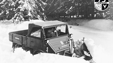 Seventy years ago: the first snow plough for the Mercedes-Benz Unimog