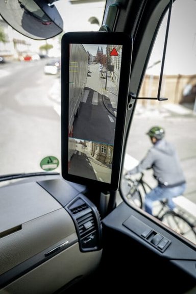 Unique in long-haul transport – MirrorCam replaces the mirror