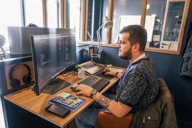 Daimler Truck: Digital Product Studio tb.lx in Lissabon entwickelt globale kundenorientierte Softwarelösungen für den vernetzten und nachhaltigen Transport der Zukunft