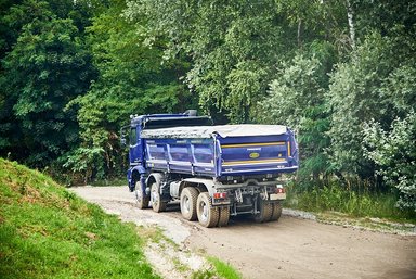 Mercedes-Benz Trucks: Baupower auf jedem Terrain
