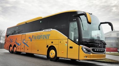 Fünf Setra Reisebusse für „Voyages Vandivinit“, Luxemburg 