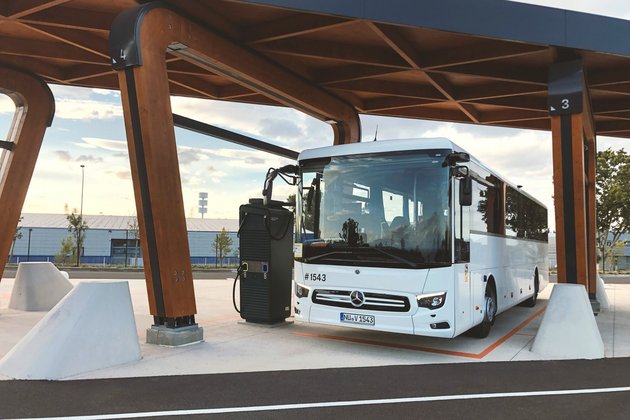 Daimler Buses startet Ausbau öffentlicher Ladesäulen